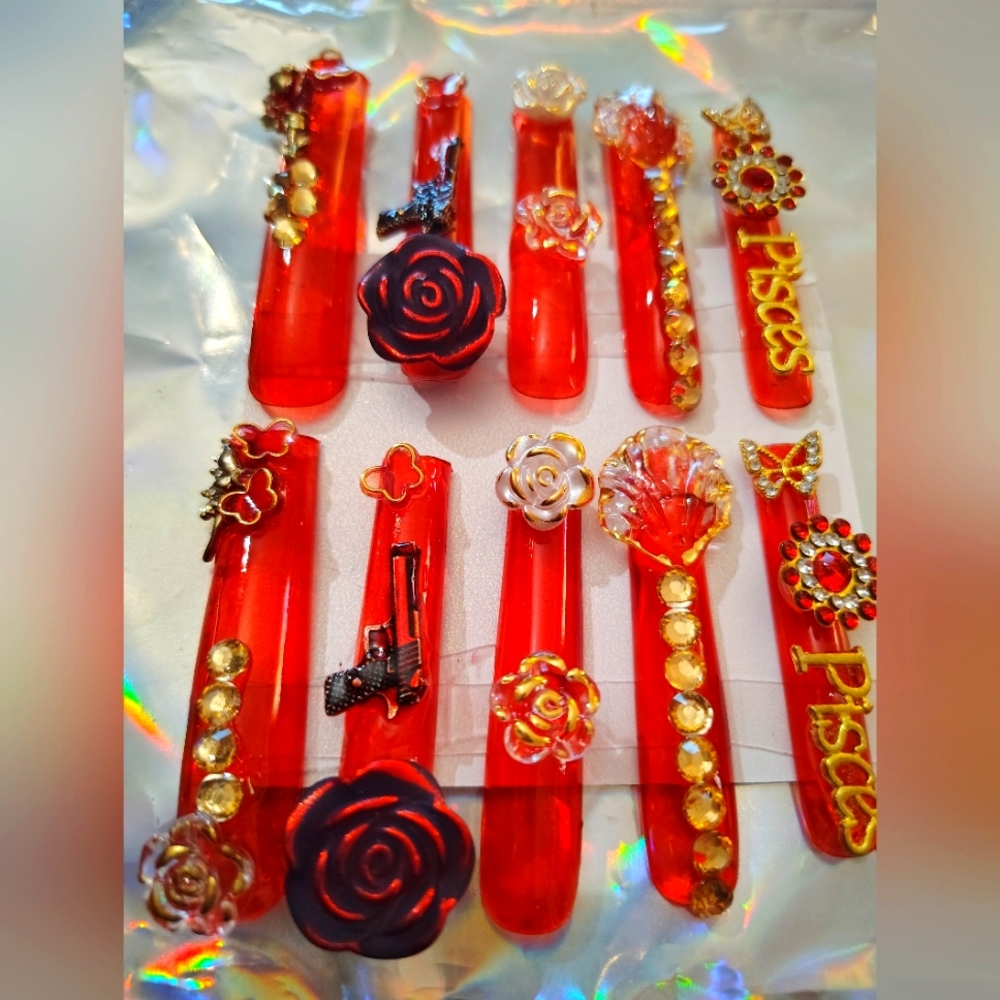 Elegant  Red and Gold Nail Set. Pisces 🐟🐟 Version